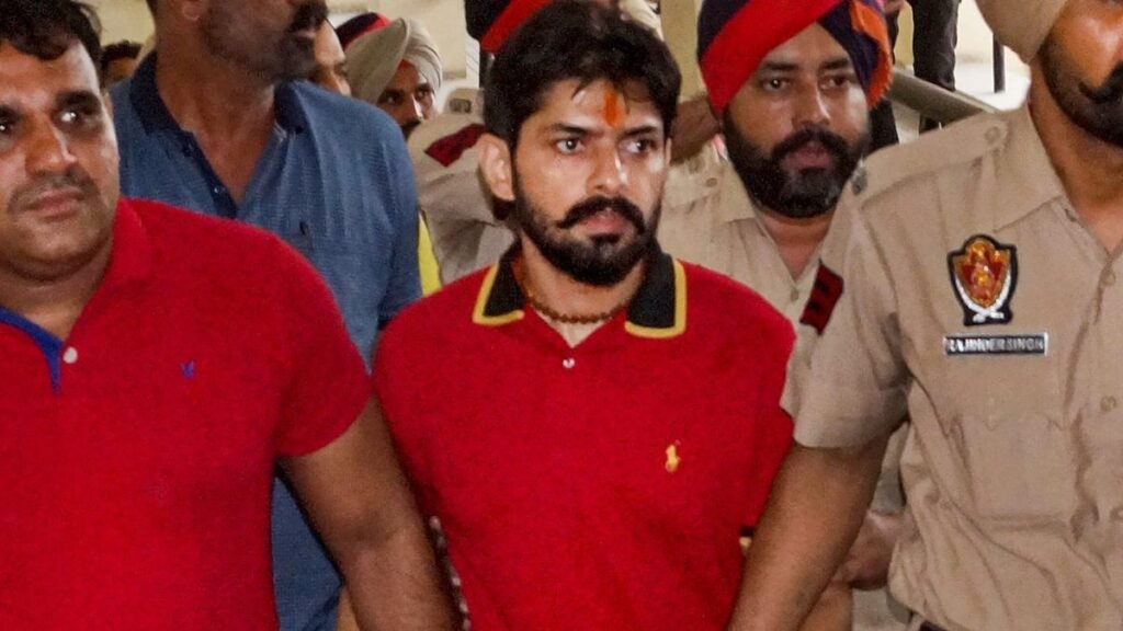 पहलगाम-का-बदला-लेने-की-तैयारी-में-लॉरेन्स-बिश्नोई,-हाफिज-सईद-को-मारने-का-बनाया-प्लान