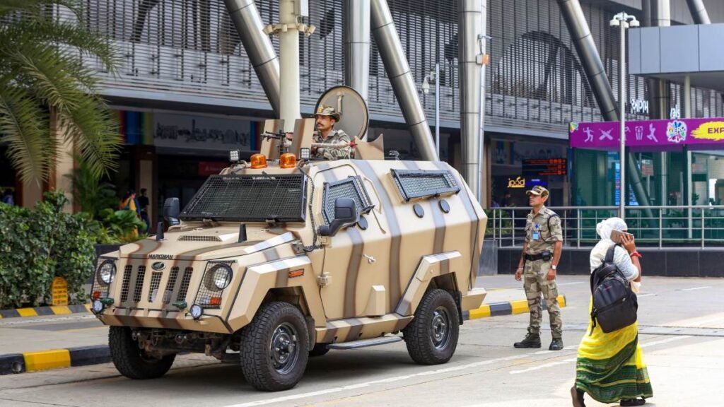 operation-sindoor:-भारत-पाकिस्तान-तनाव-के-बीच-बंद-रहेंगे-ये-24-एयरपोर्ट,-एयरलाइंस-ने-जारी-की-एडवाइजरी